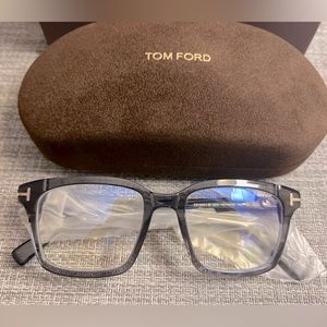 Tom Ford TF5661-B blue blocker glasses NEW!!!
